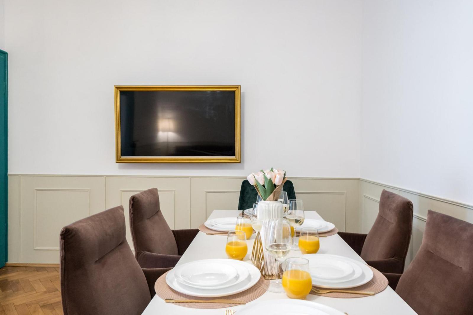 Highline Downtown Residences 6 Persons Family Apartment Boekarest Buitenkant foto