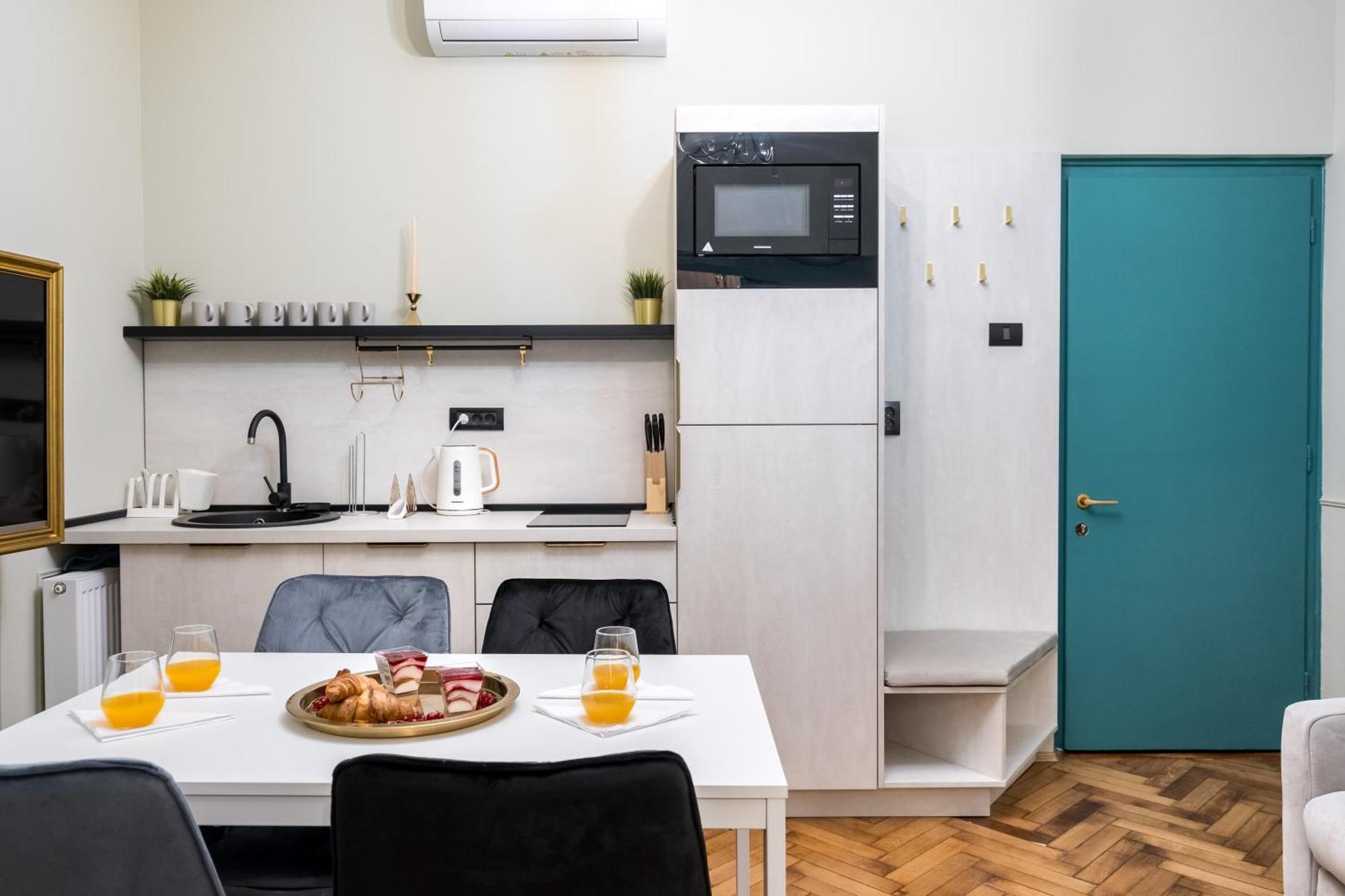 Highline Downtown Residences 6 Persons Family Apartment Boekarest Buitenkant foto