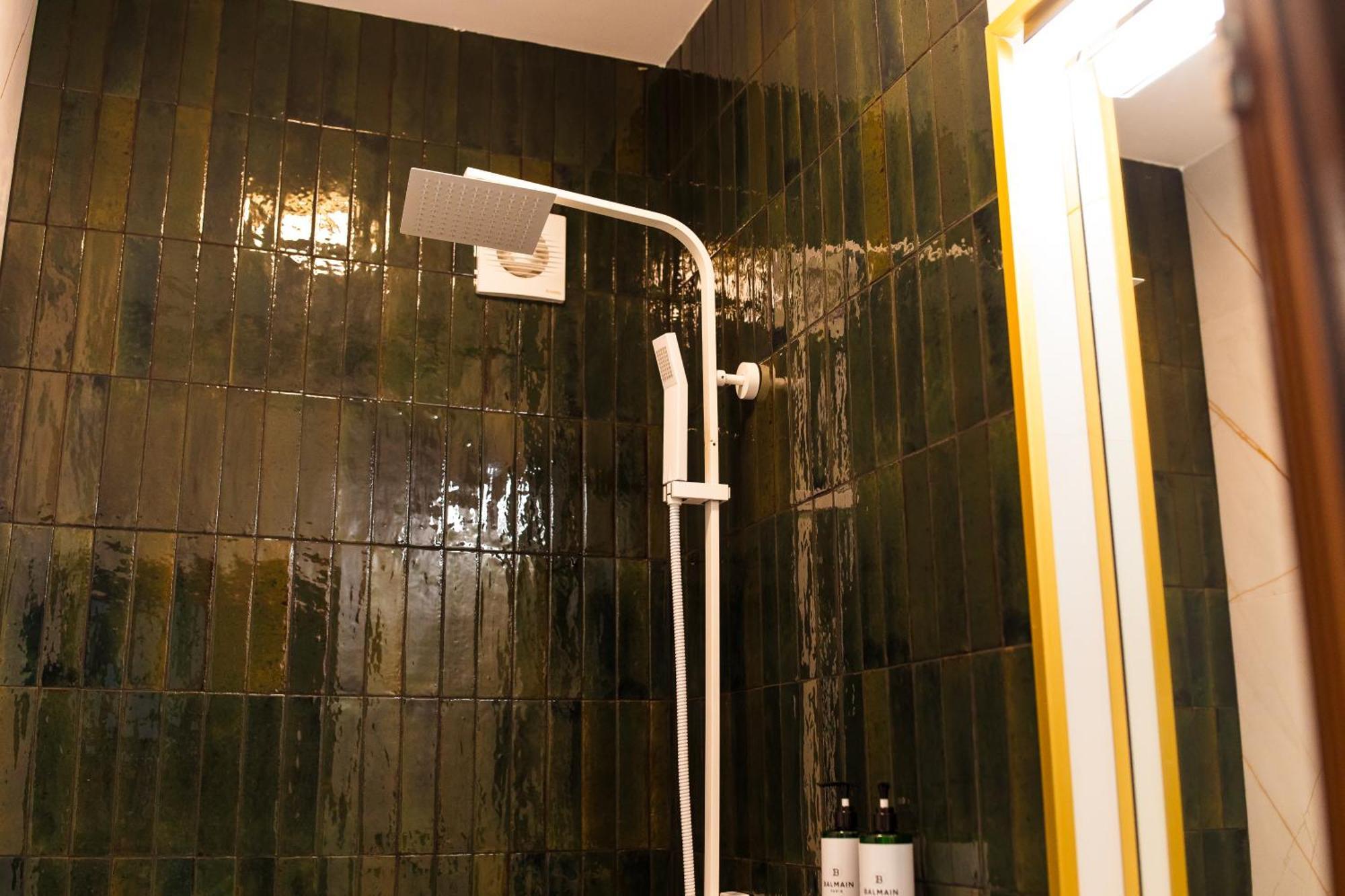 Highline Downtown Residences 6 Persons Family Apartment Boekarest Buitenkant foto