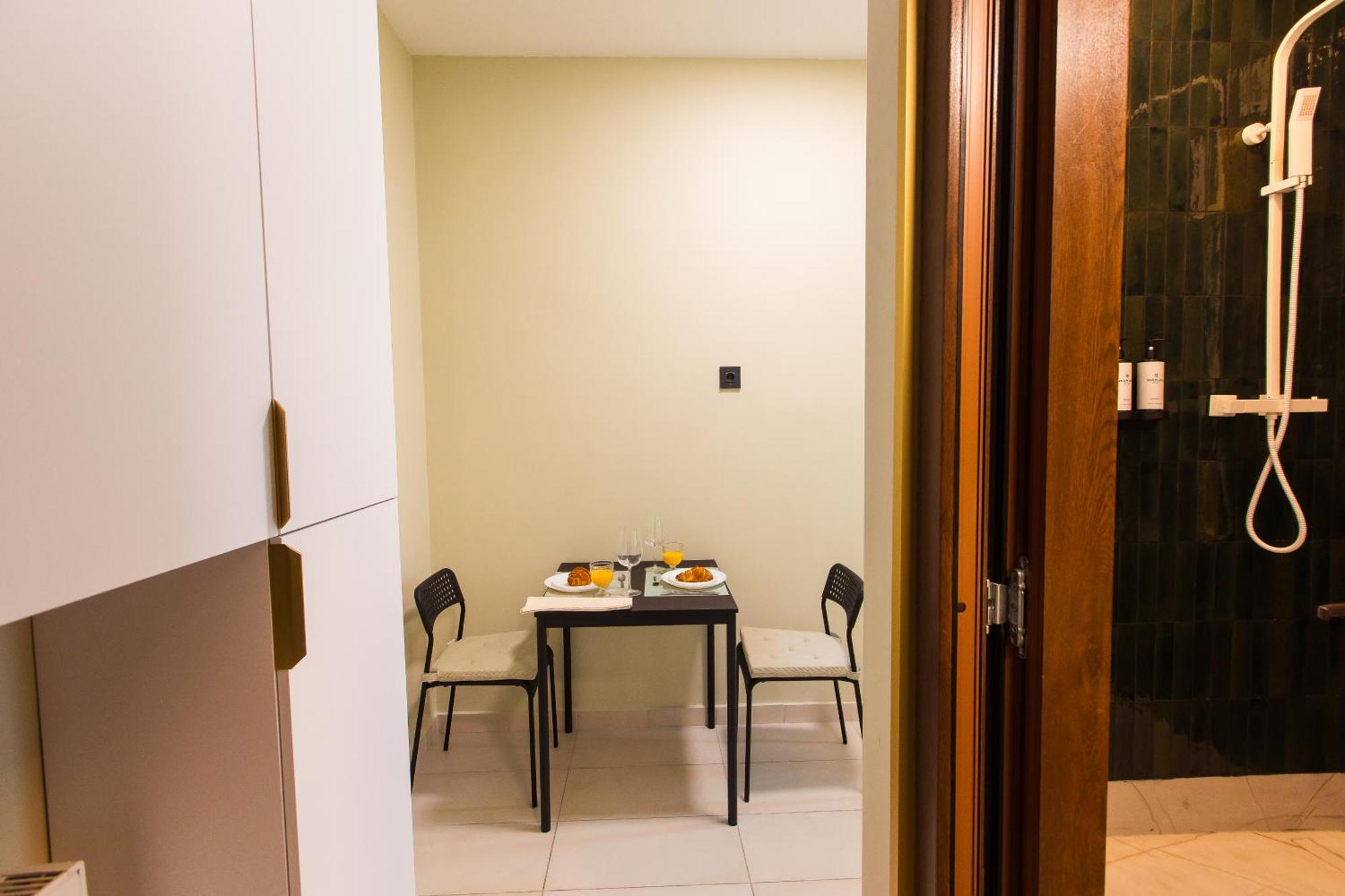 Highline Downtown Residences 6 Persons Family Apartment Boekarest Buitenkant foto