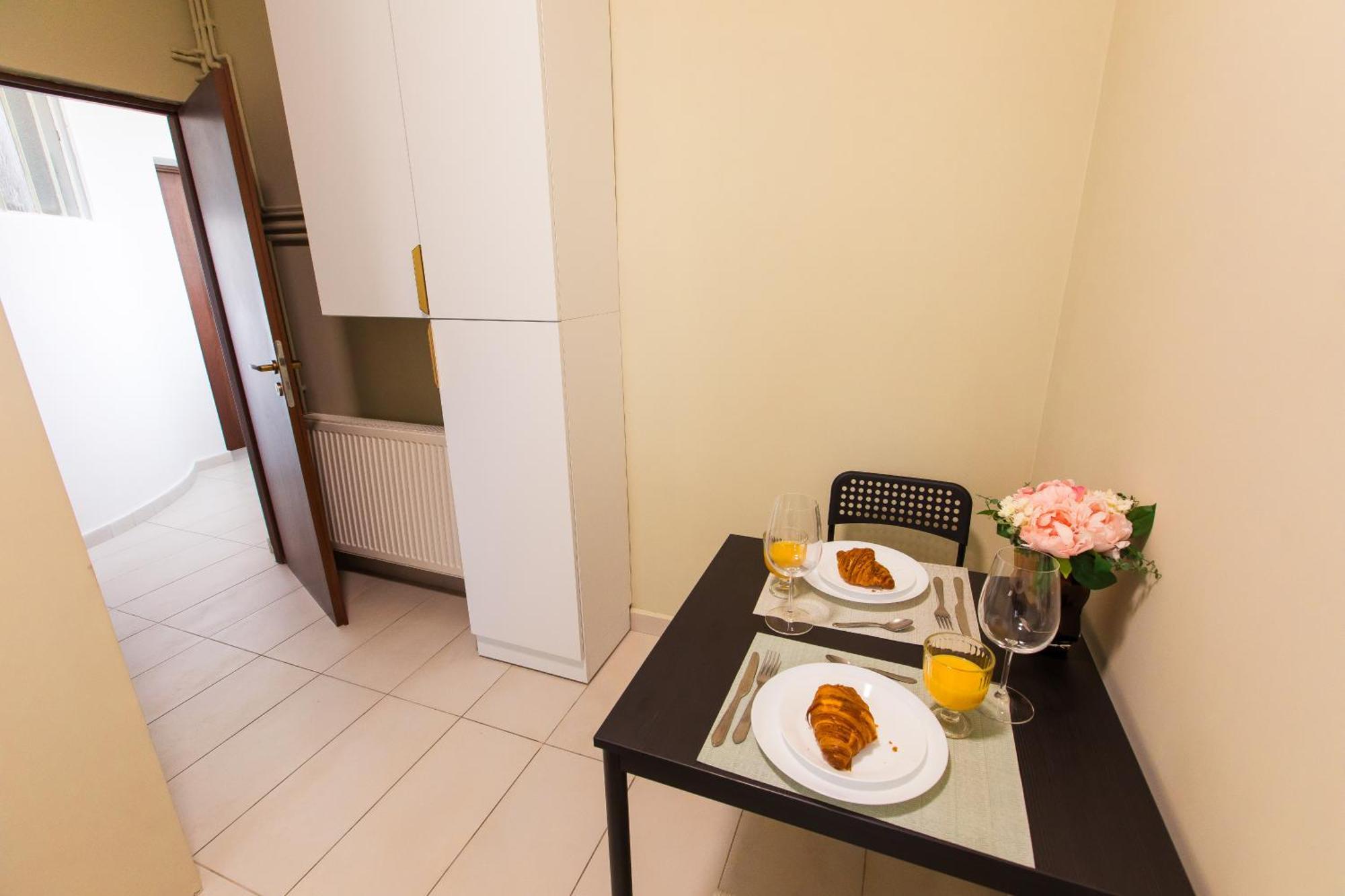 Highline Downtown Residences 6 Persons Family Apartment Boekarest Buitenkant foto